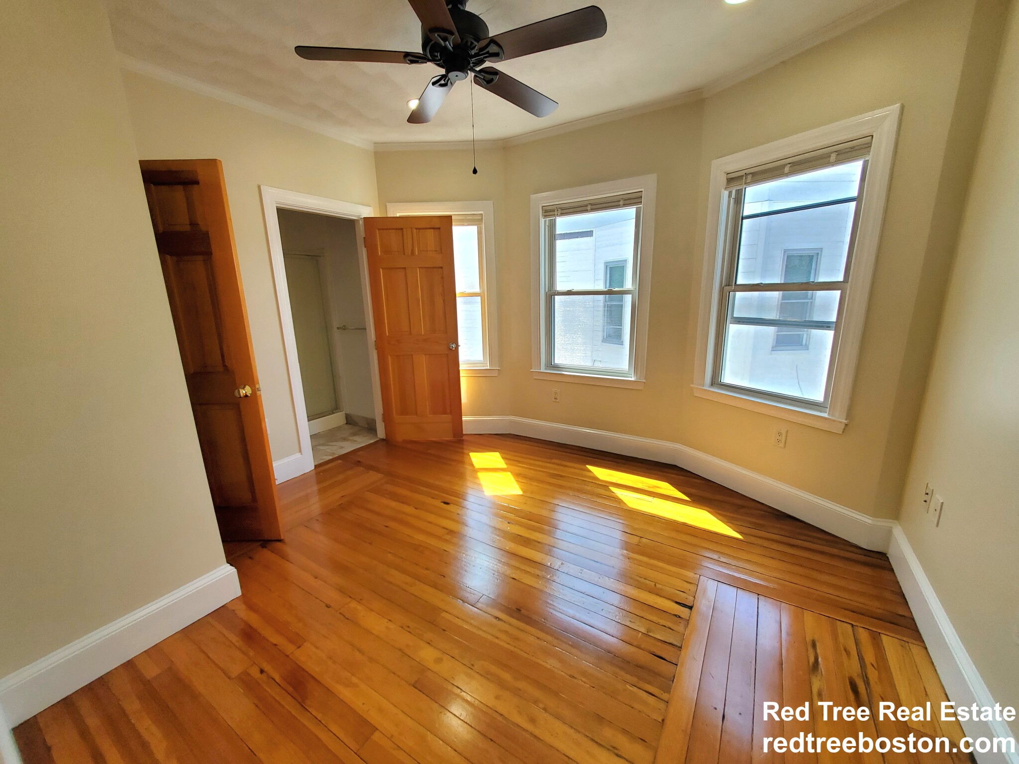 200 Hyde Park Ave, Jamaica Plain