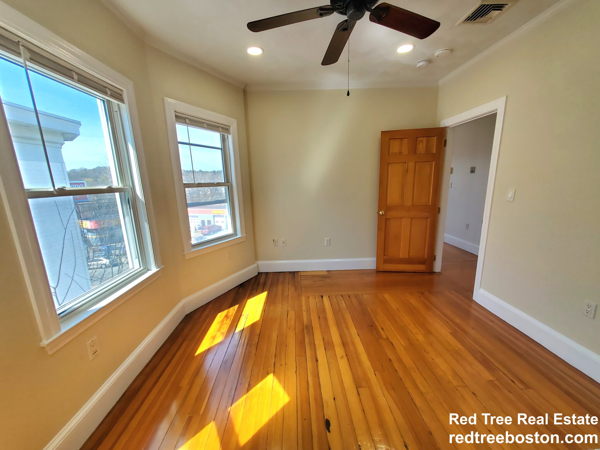 200 Hyde Park Ave, Jamaica Plain