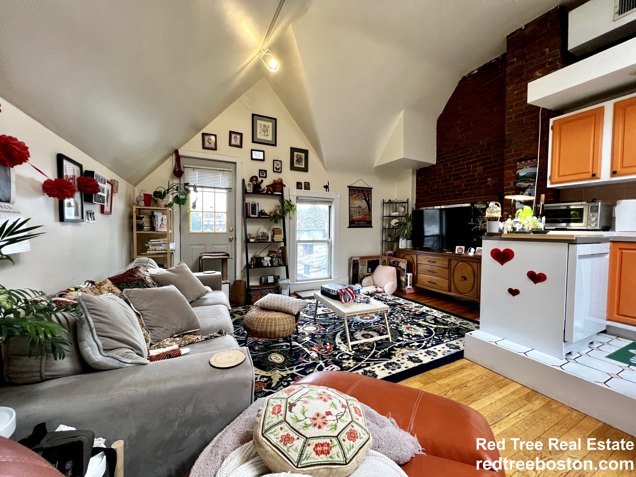 1678 Beacon St, Brookline