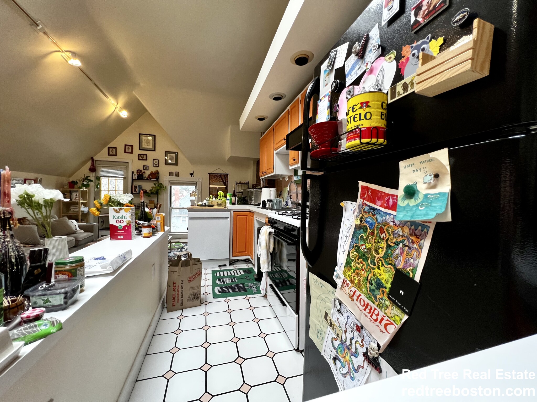 1678 Beacon St, Brookline