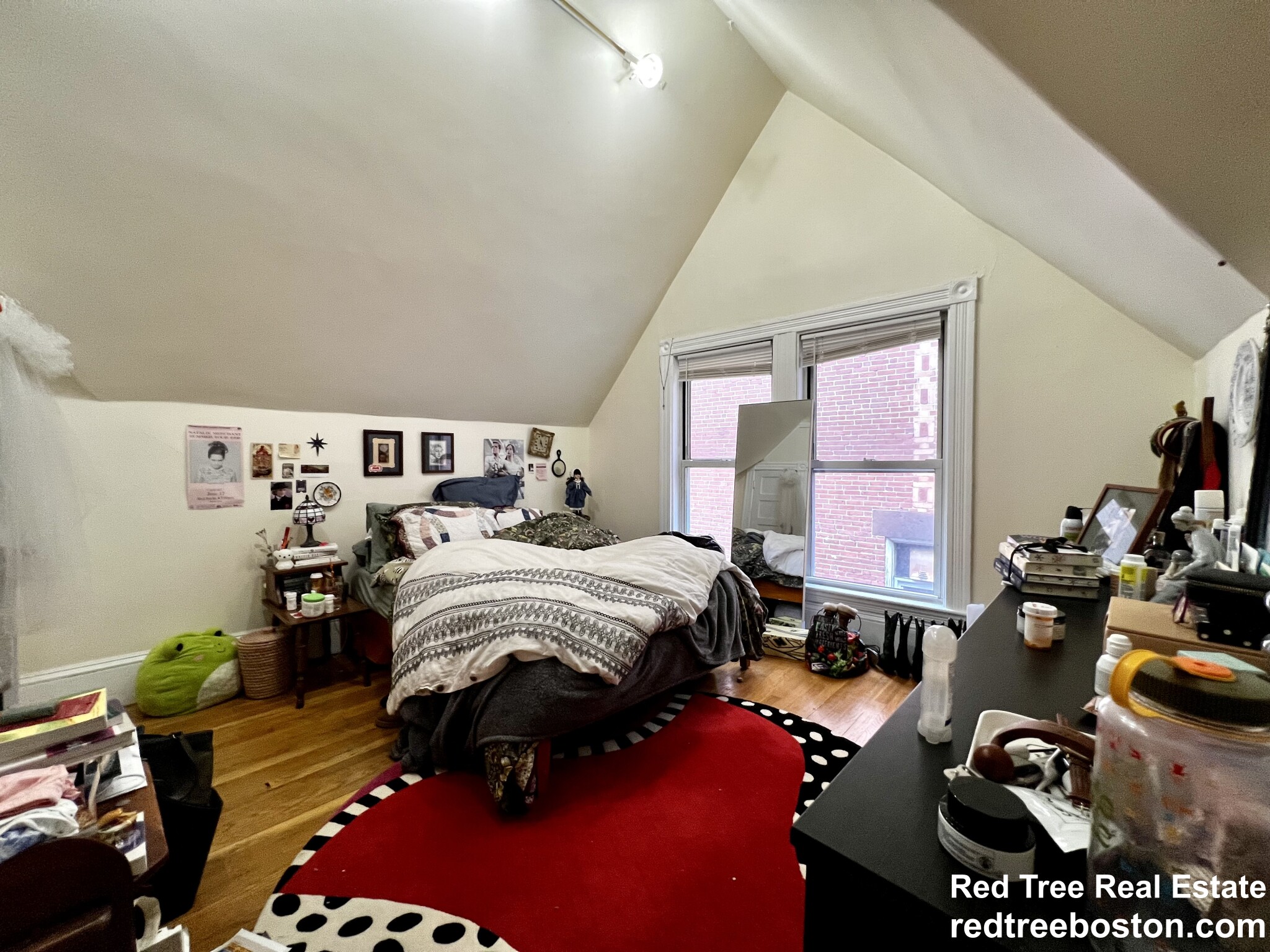 1678 Beacon St, Brookline