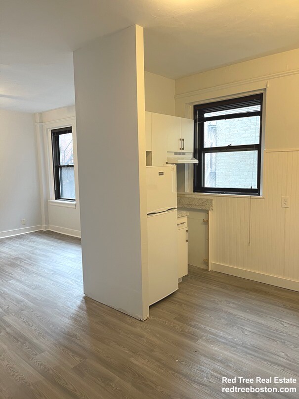 475 Commonwealth Ave, Fenway