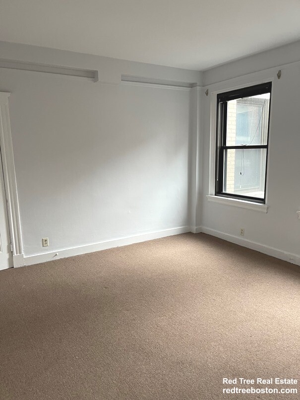 475 Commonwealth Ave, Fenway