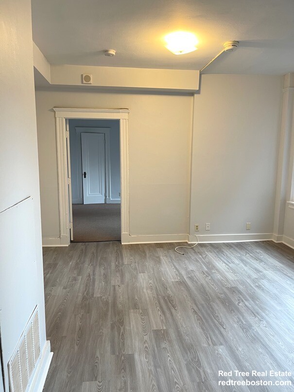 475 Commonwealth Ave, Fenway