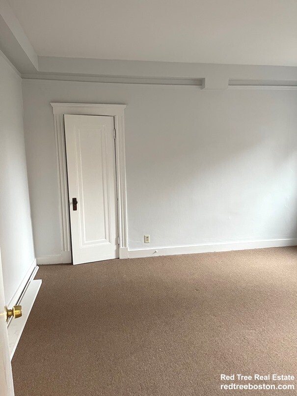 475 Commonwealth Ave, Fenway