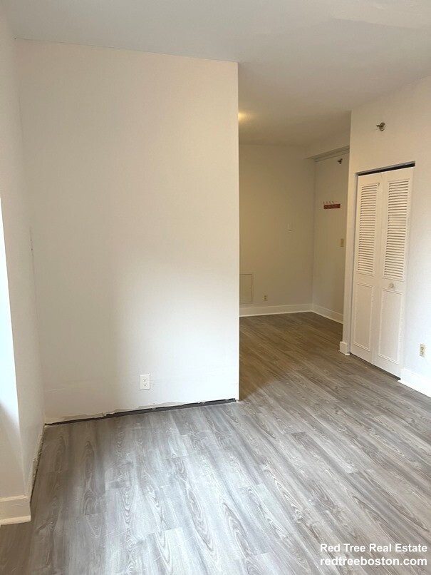 475 Commonwealth Ave, Fenway