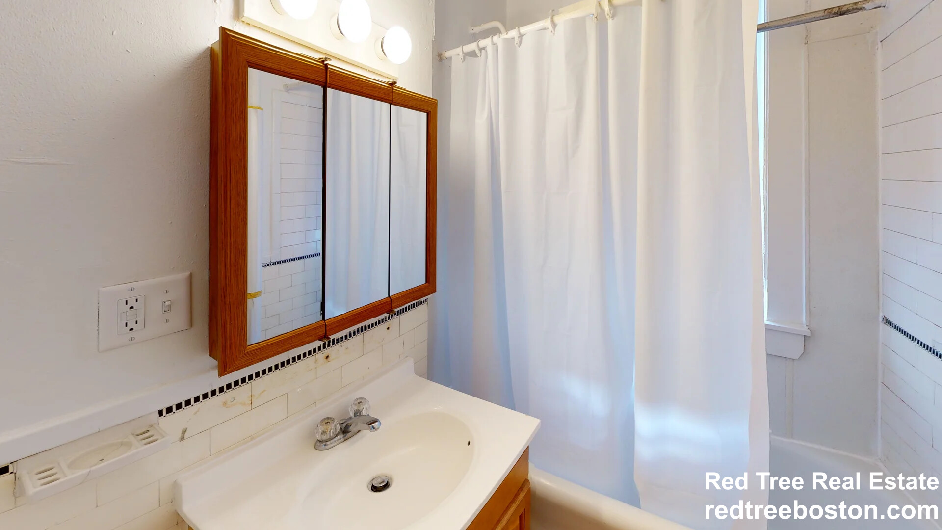 1626 Commonwealth Ave, Brighton