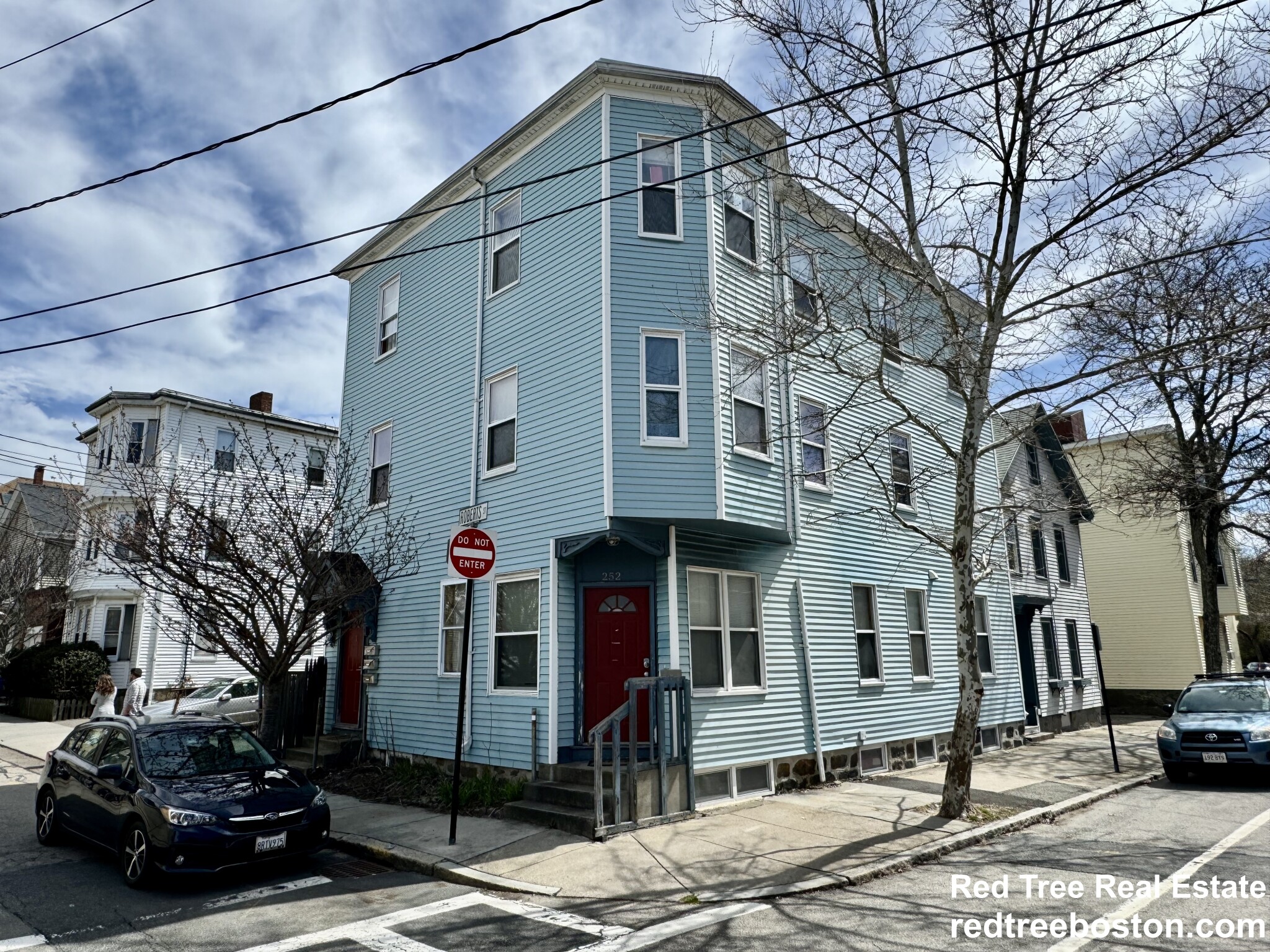 252 Cypress St, Brookline