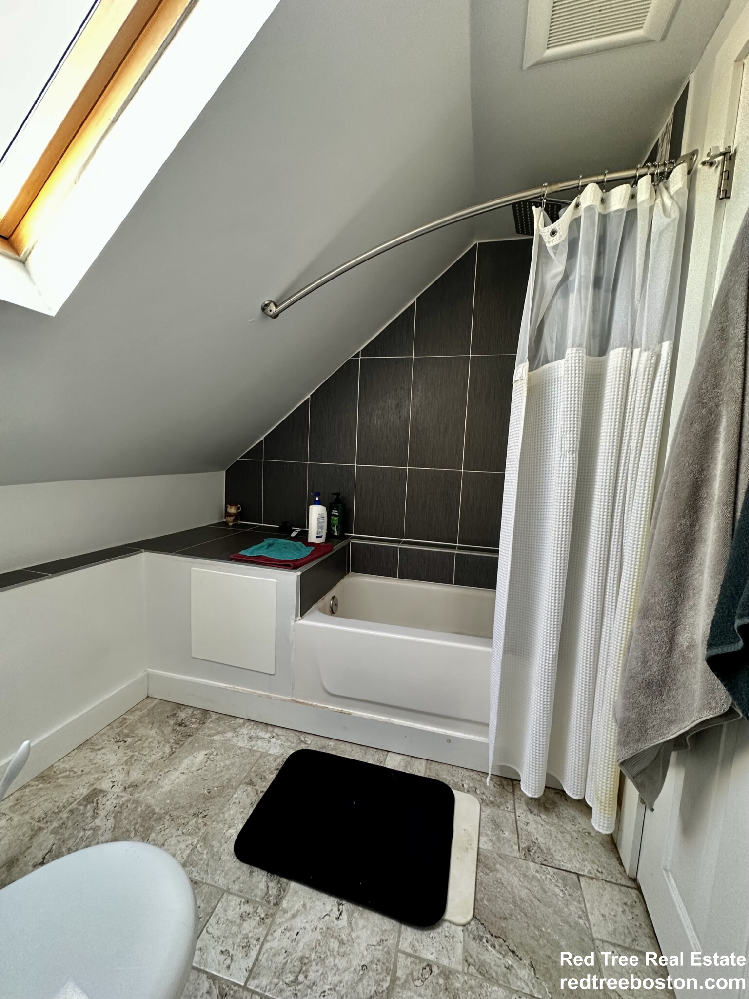 4 Vassar St, South Medford