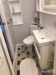 10 Fulkerson St, East Cambridge