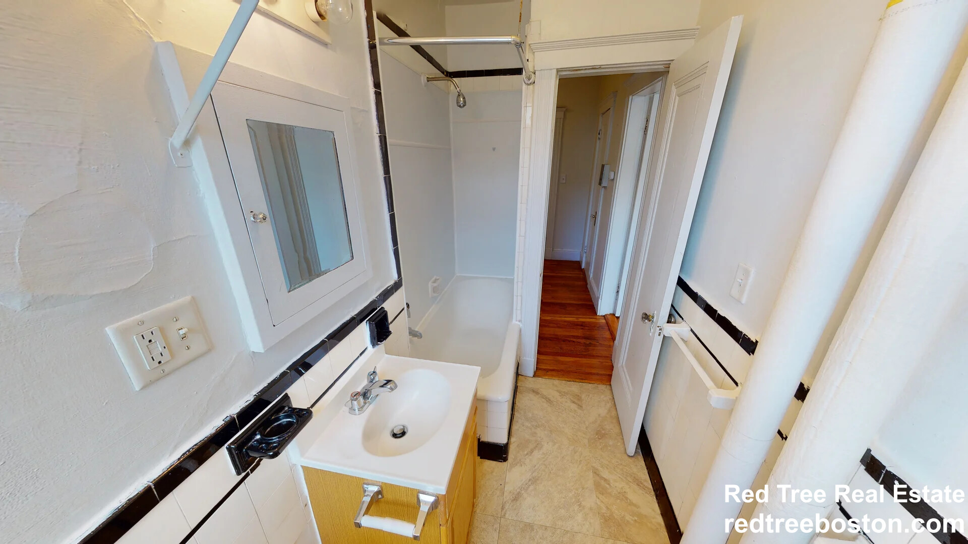 1810 Commonwealth Ave, Brighton