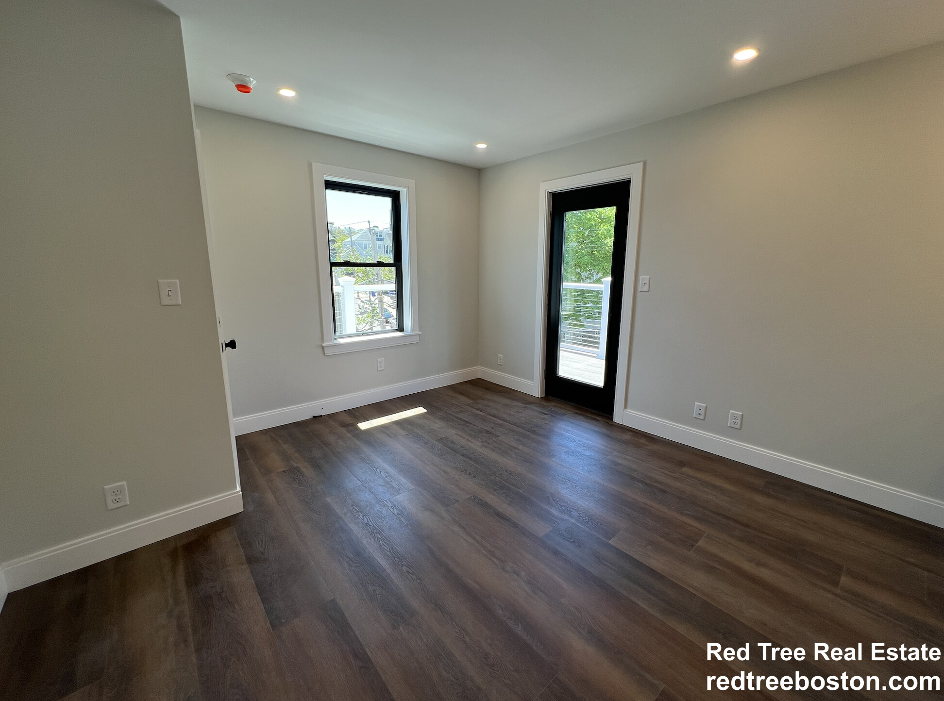 35 Hunnewell Ave, Brighton