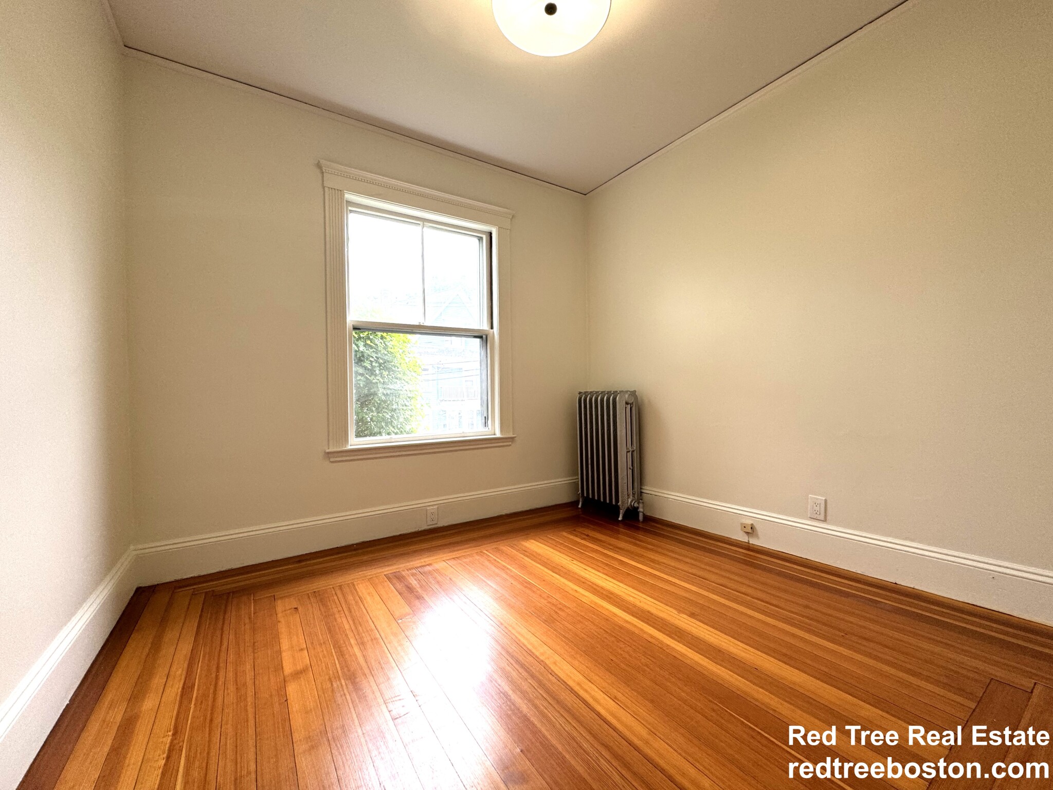 32 Bigelow St, Brighton