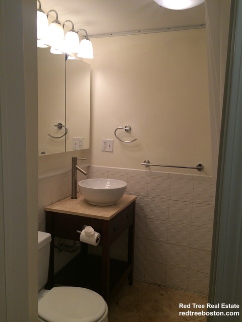 702 Massachusetts Ave, South End