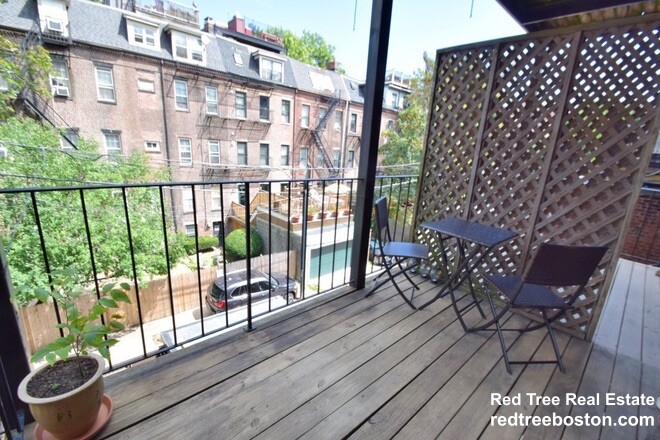 662 Massachusetts Ave, South End