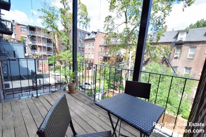 662 Massachusetts Ave, South End