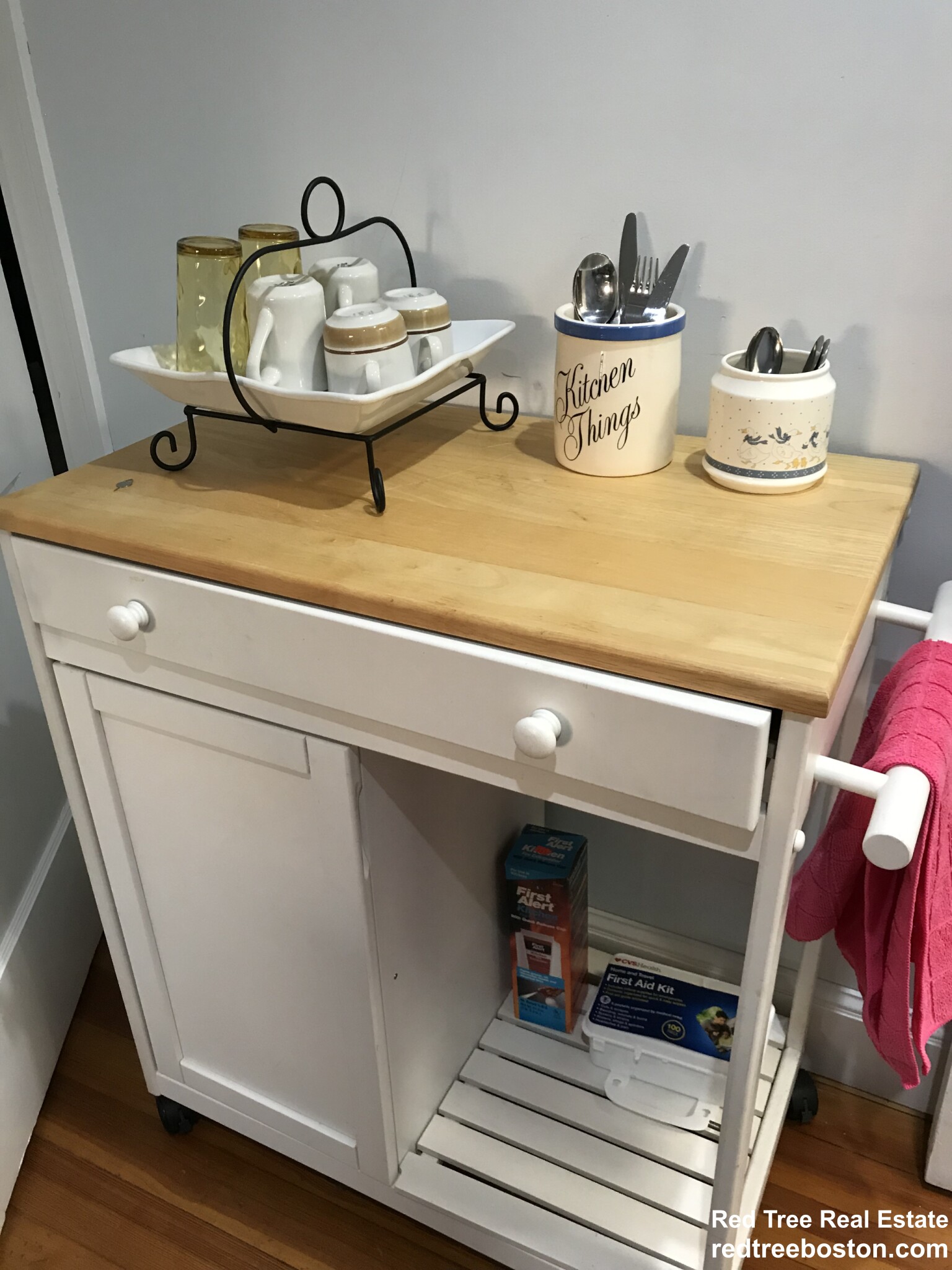 55 Woodcliff Rd, Newton Highlands