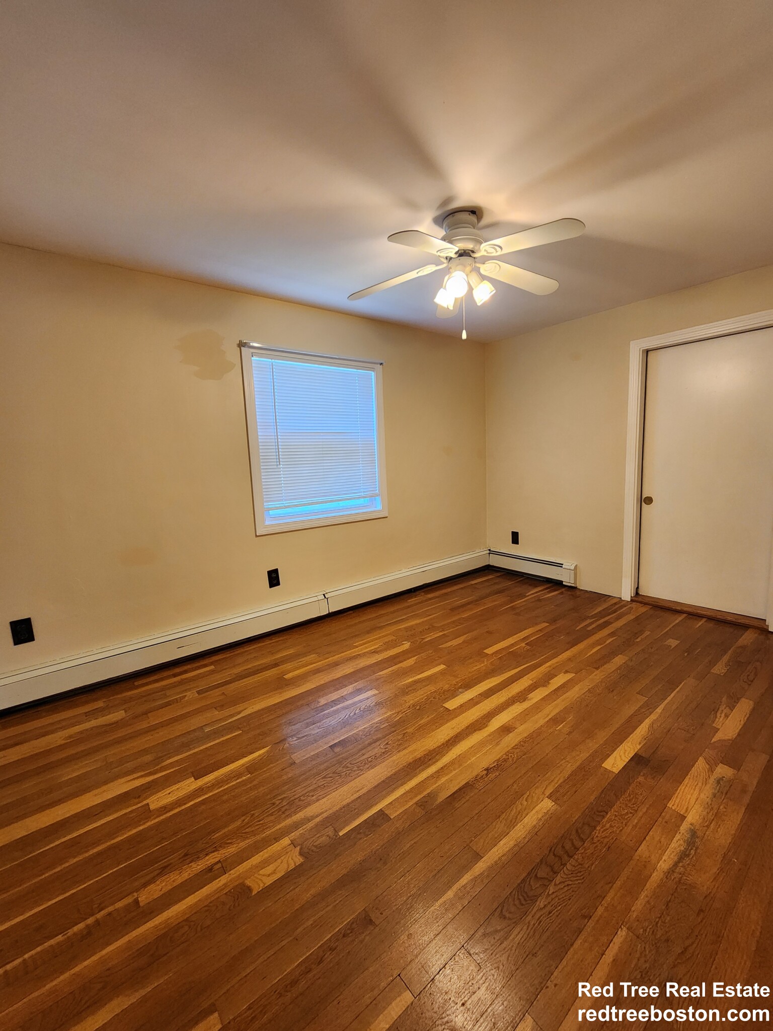 28 Baker St, Belmont