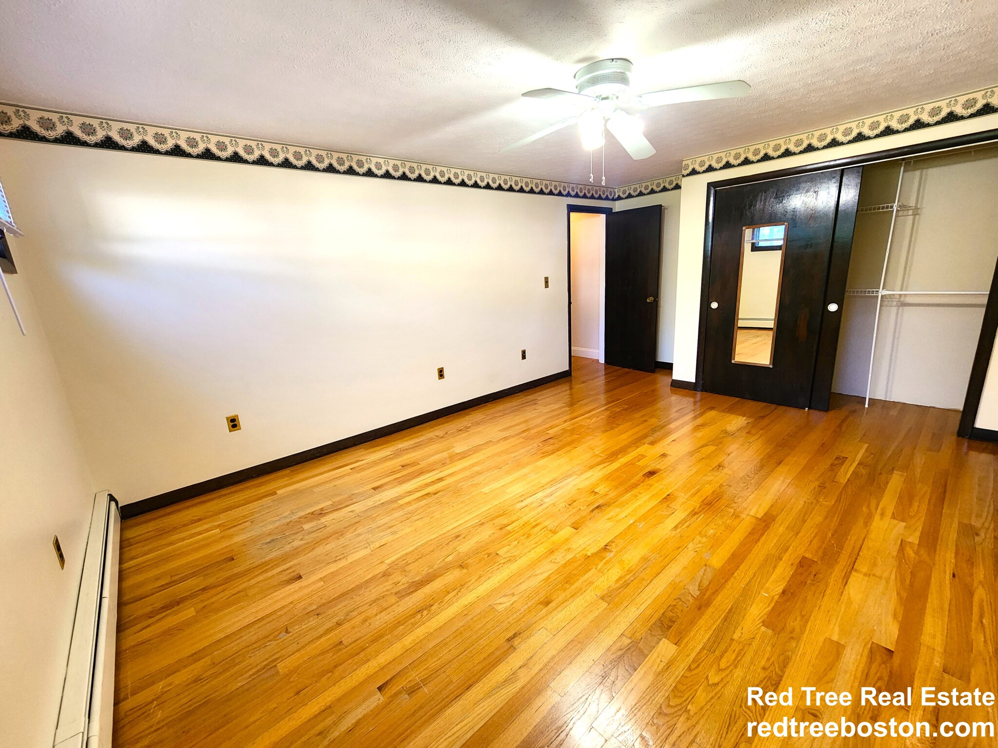 28 Baker St, Belmont