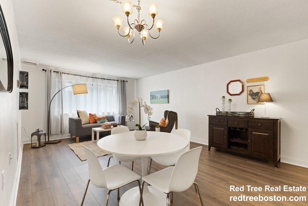 4975 Washington St, West Roxbury