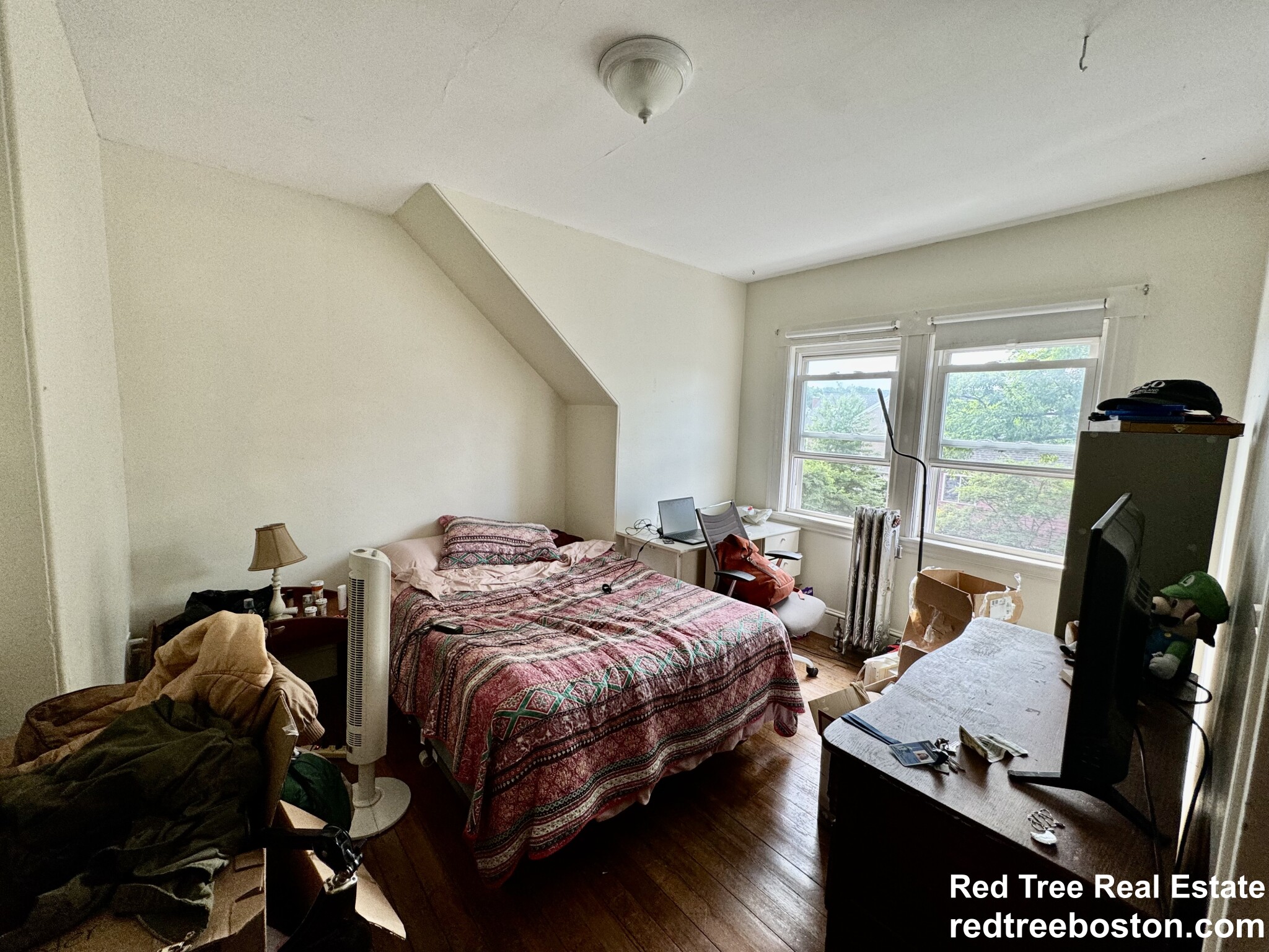 5 Regent Circle, Jamaica Plain