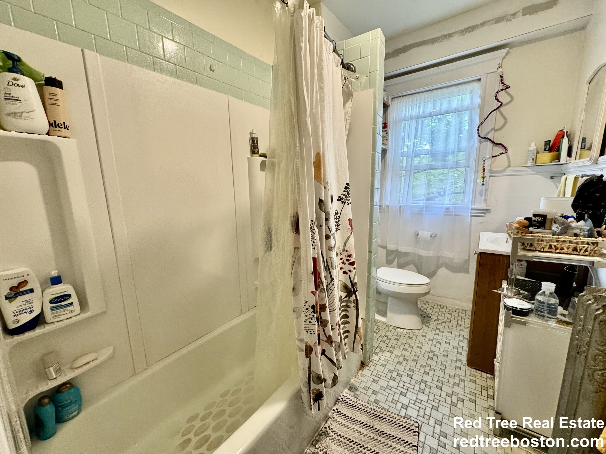 5 Regent Circle, Jamaica Plain