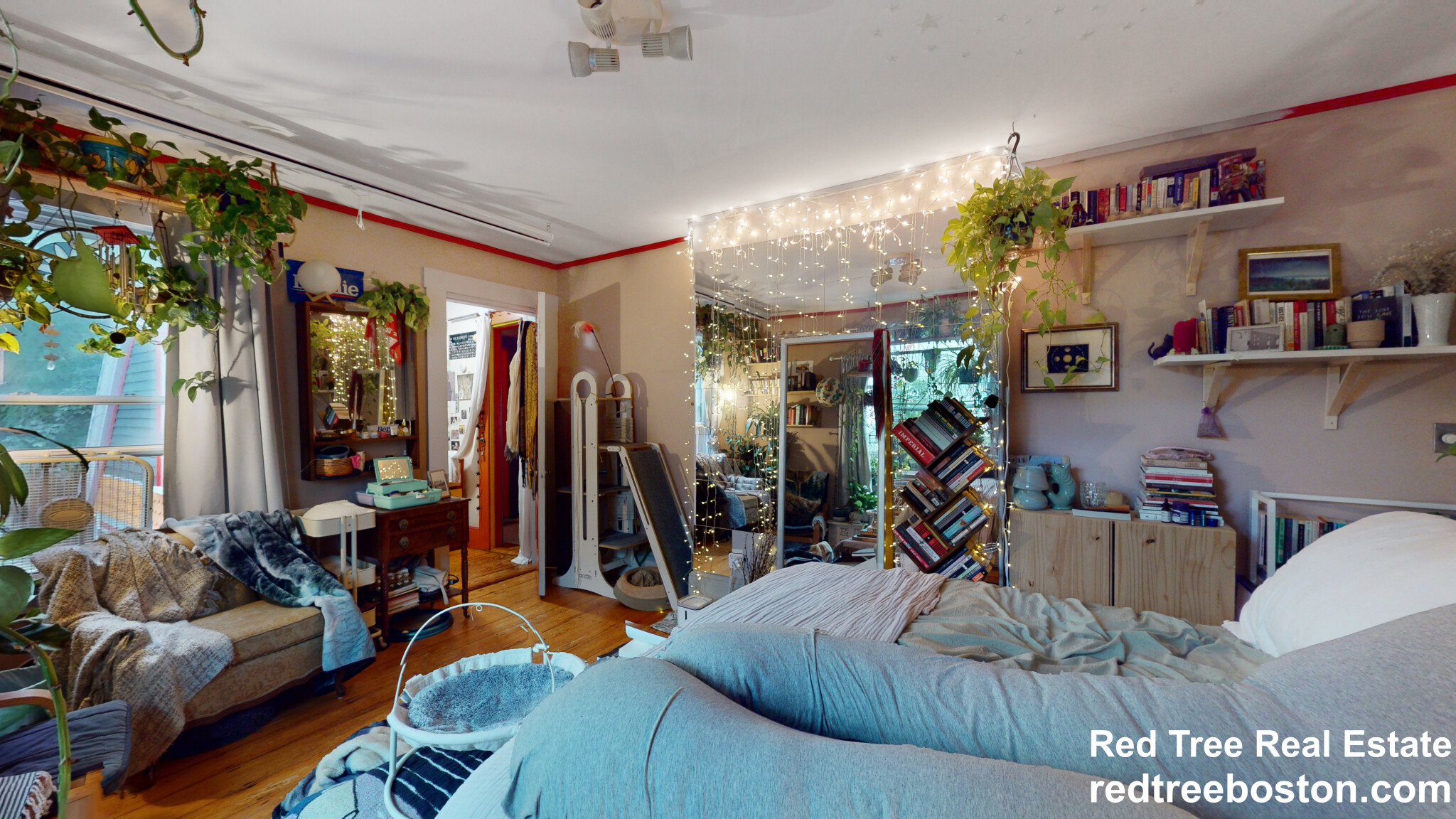 41 Elmore St, Roxbury