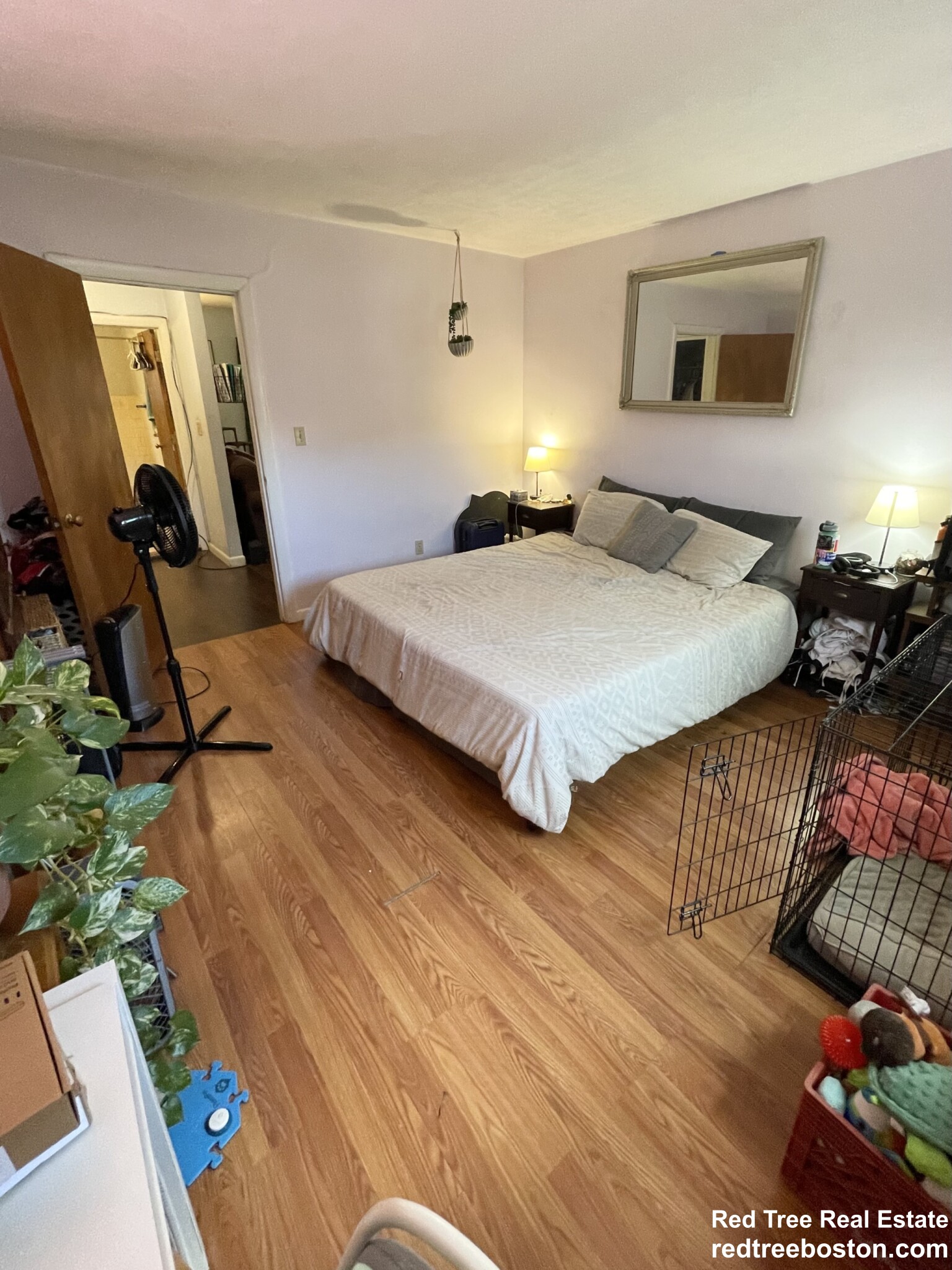 33 Westgate Rd, Chestnut Hill