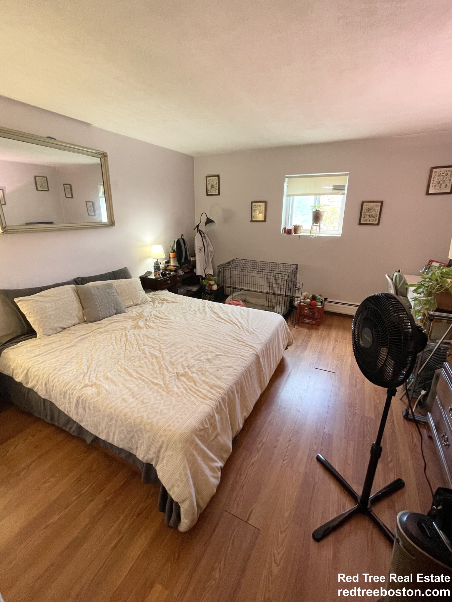 33 Westgate Rd, Chestnut Hill