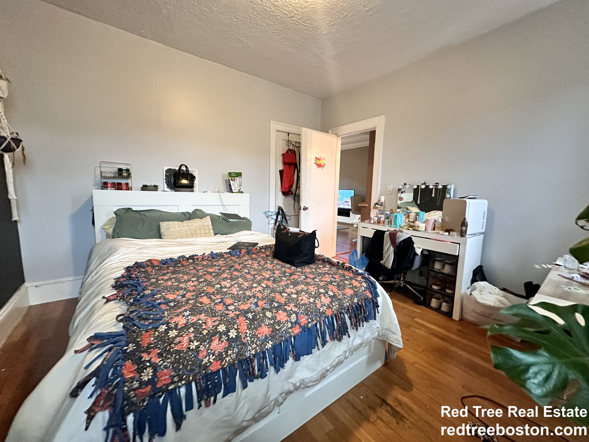 1722 Commonwealth Ave, Brighton