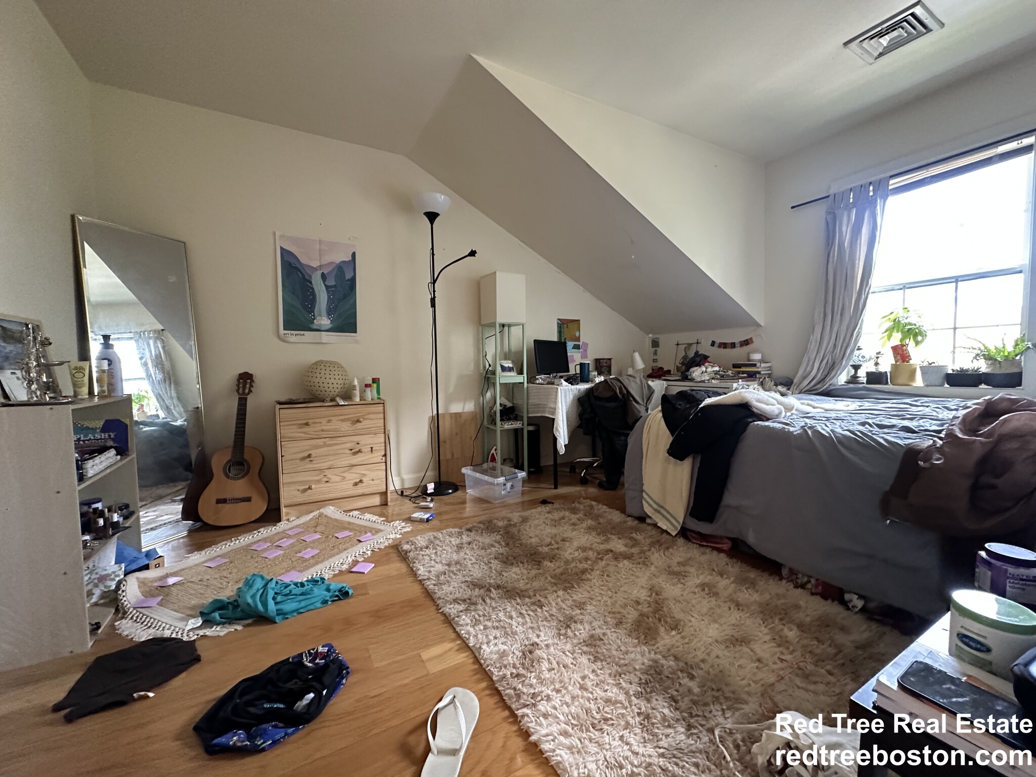 34 Raymond St, Allston