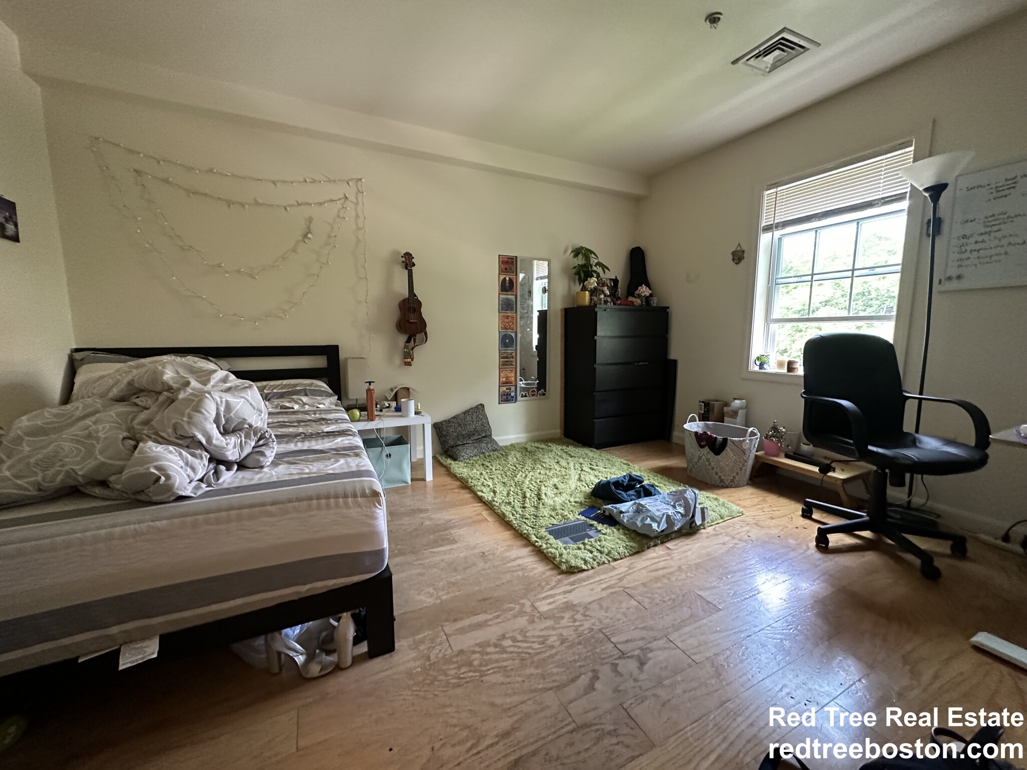 34 Raymond St, Allston