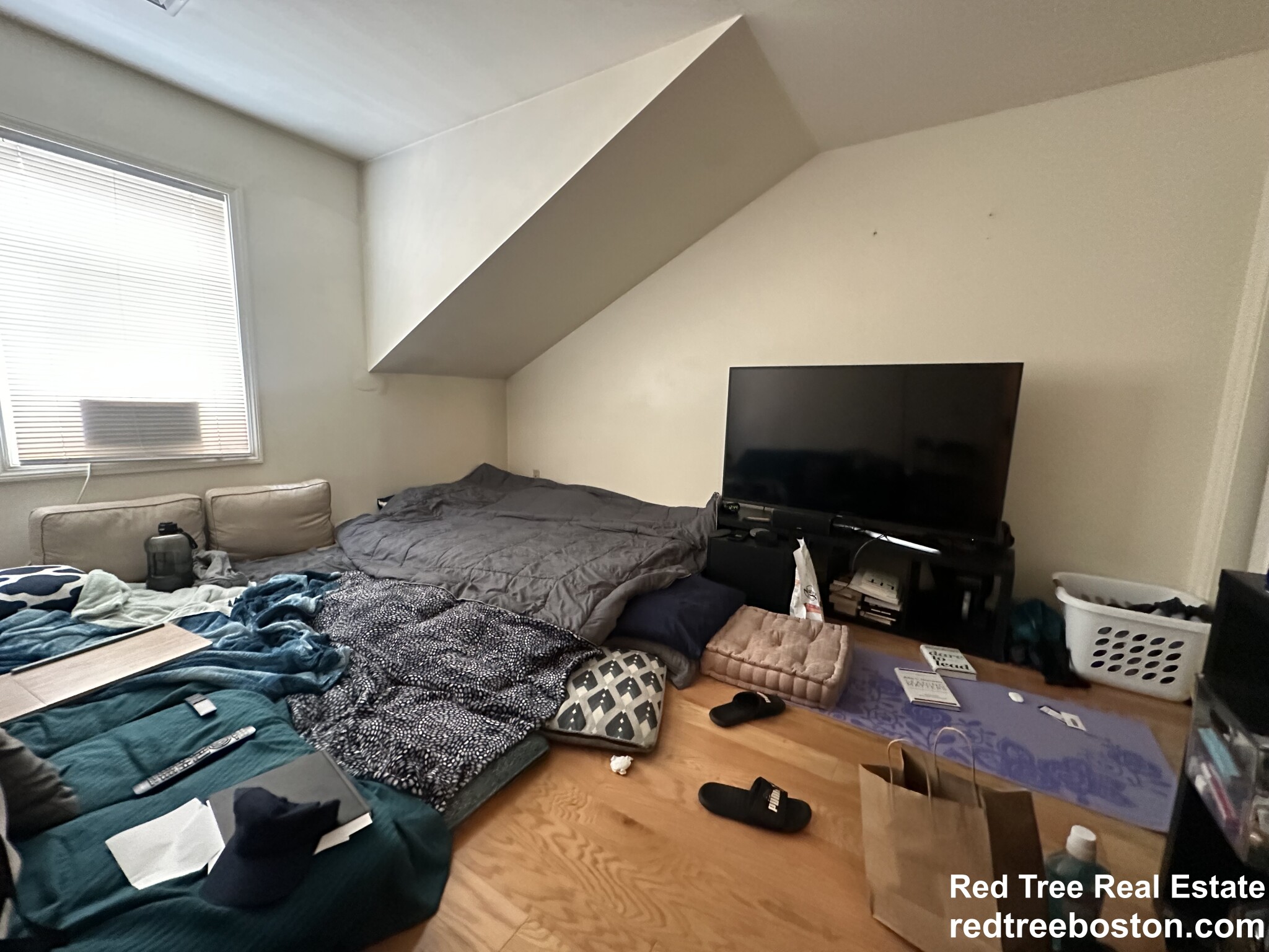 34 Raymond St, Allston