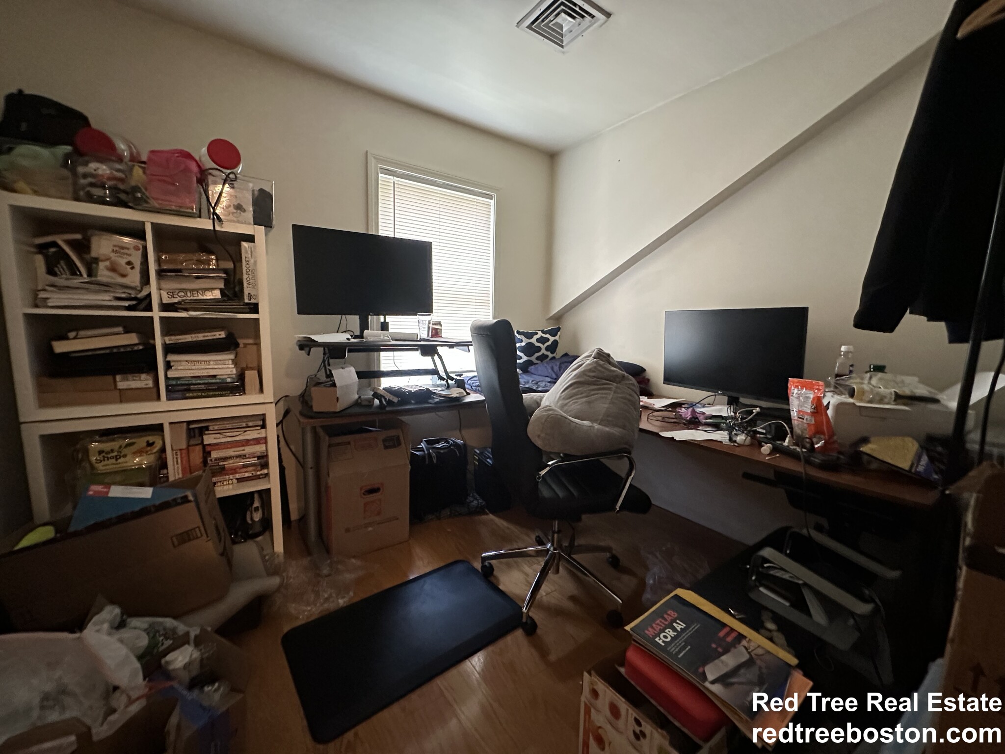 34 Raymond St, Allston