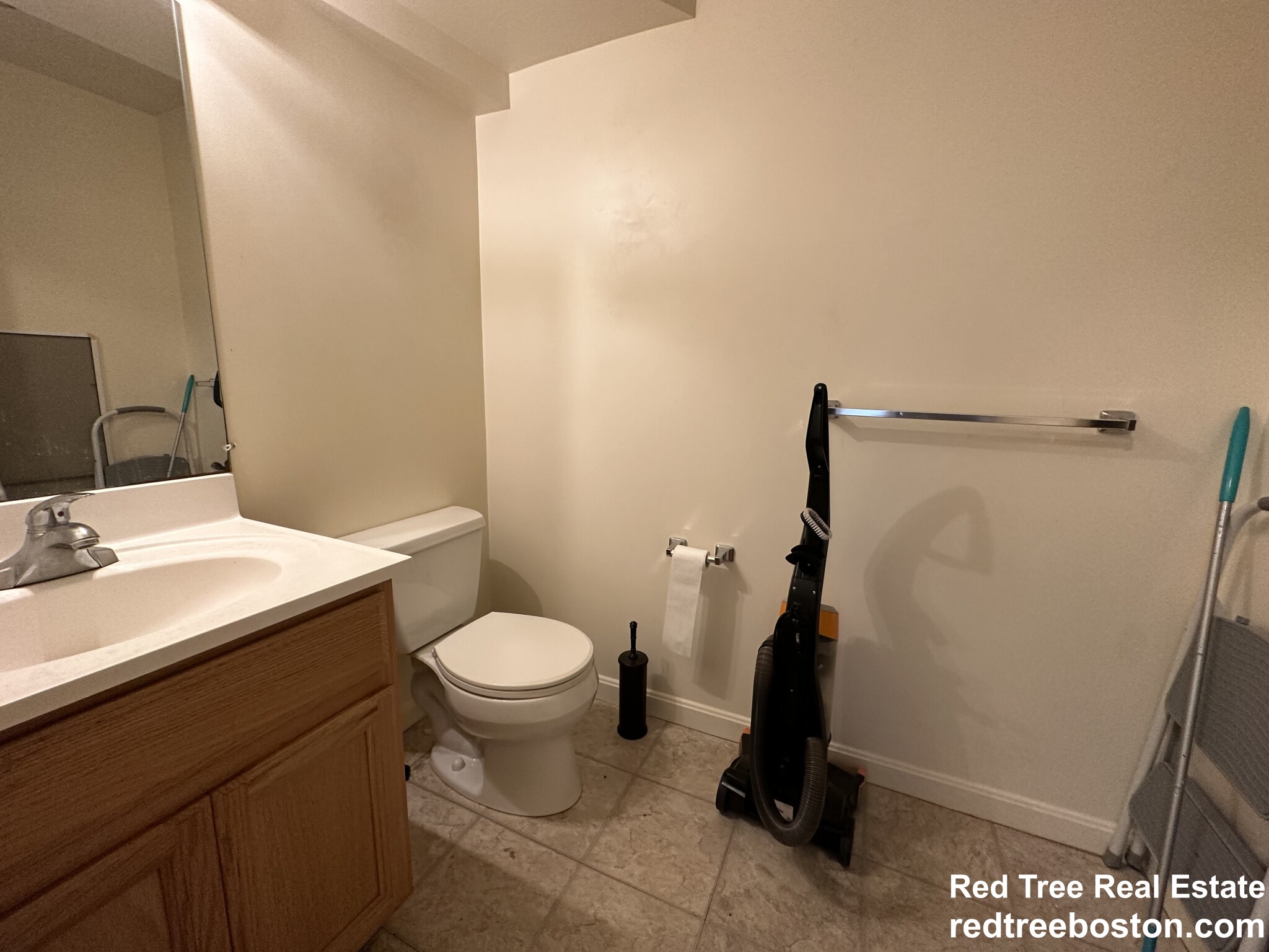 34 Raymond St, Allston