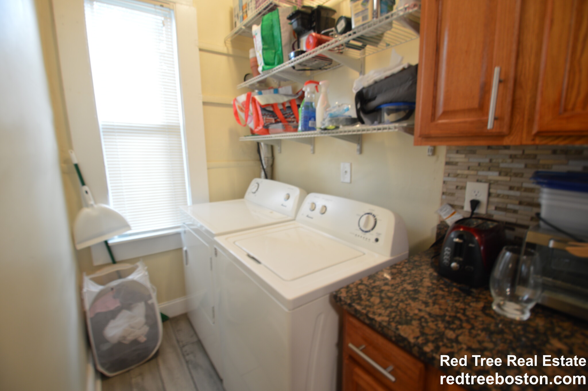 9 Fuller St, South Side