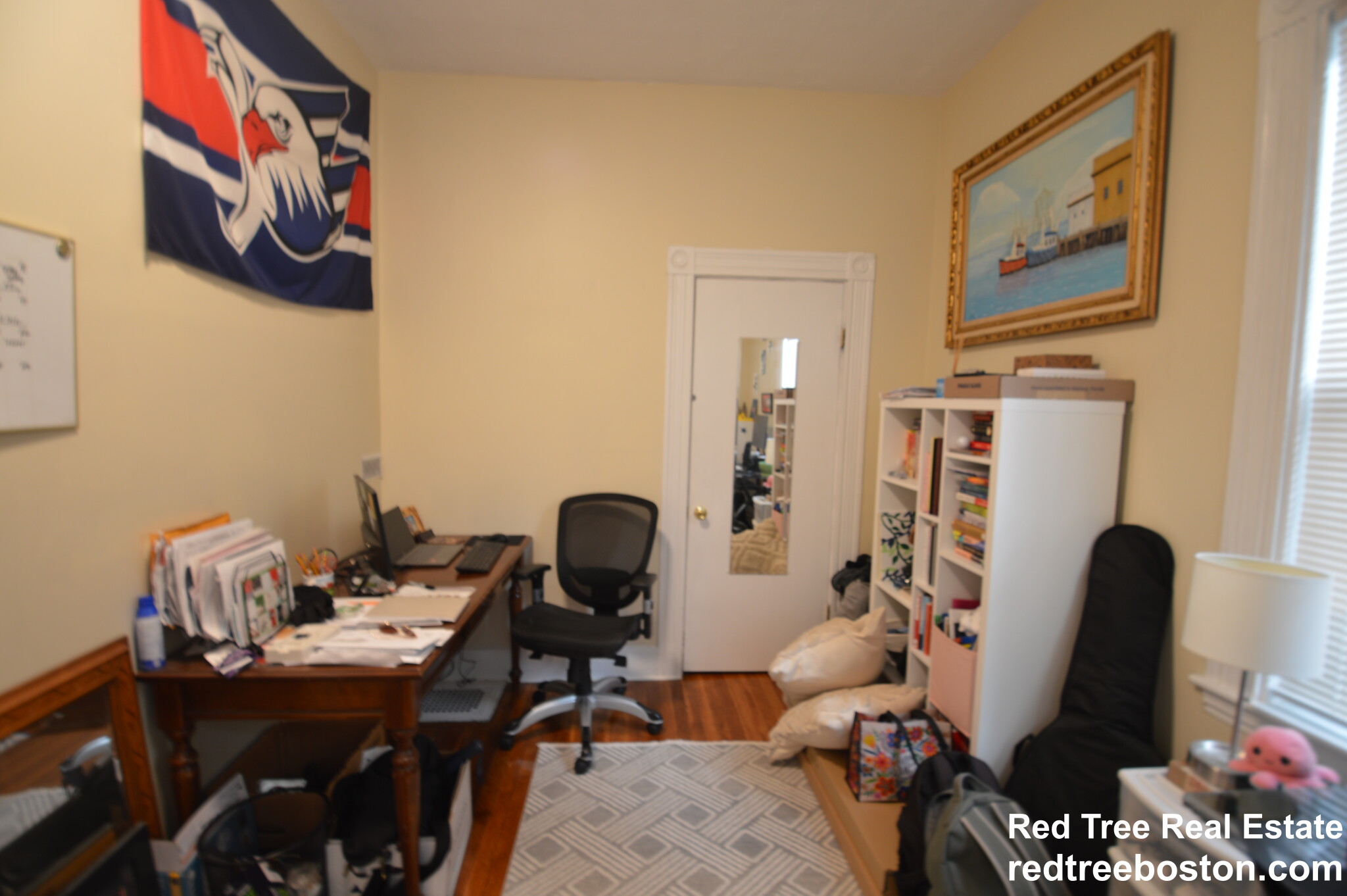 9 Fuller St, South Side