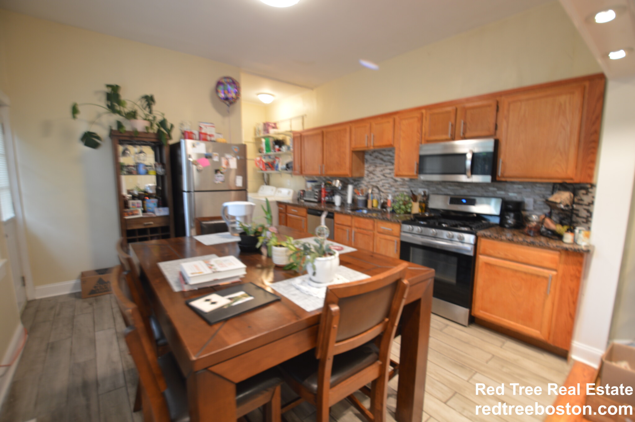 9 Fuller St, South Side