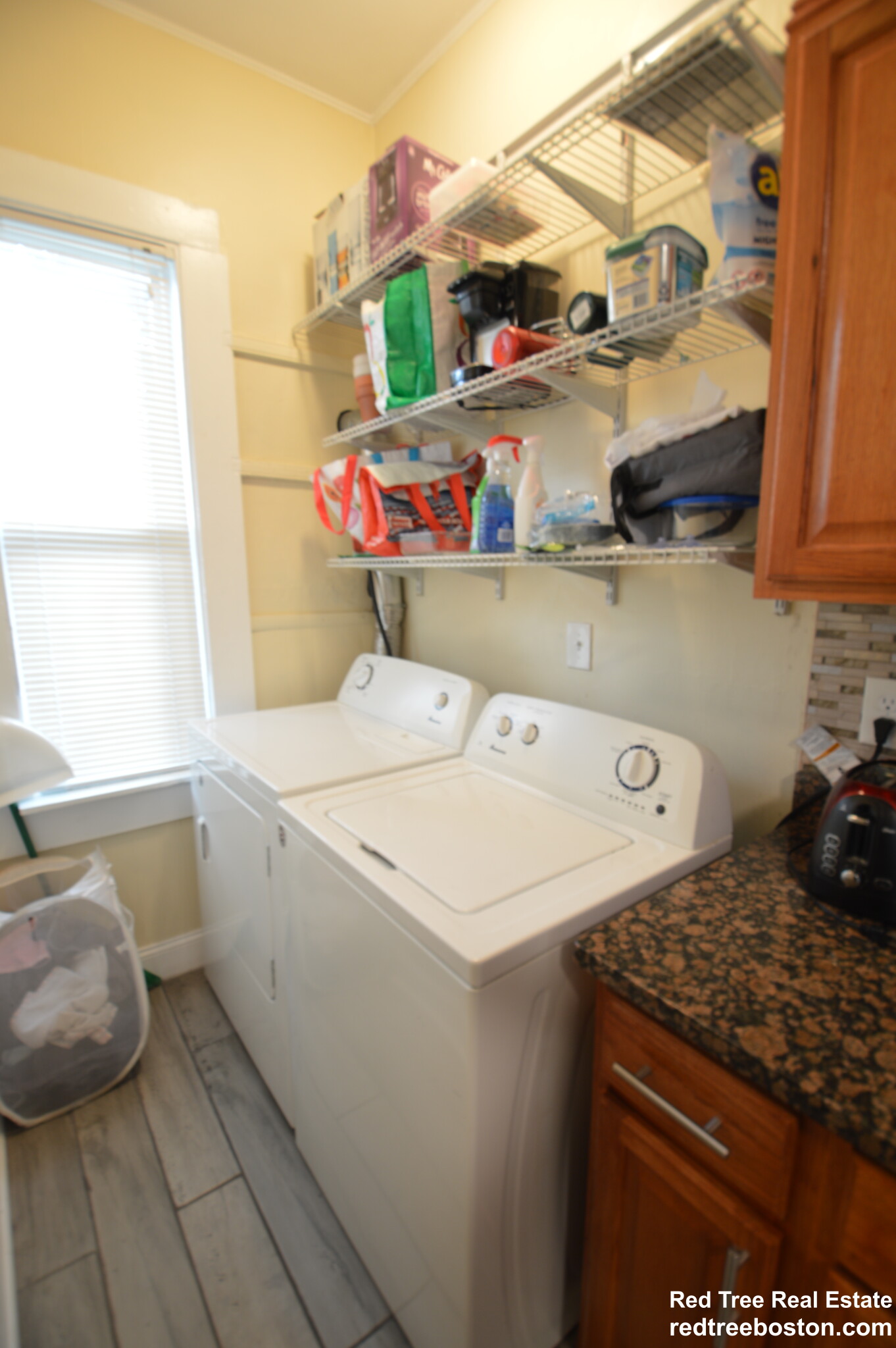 9 Fuller St, South Side