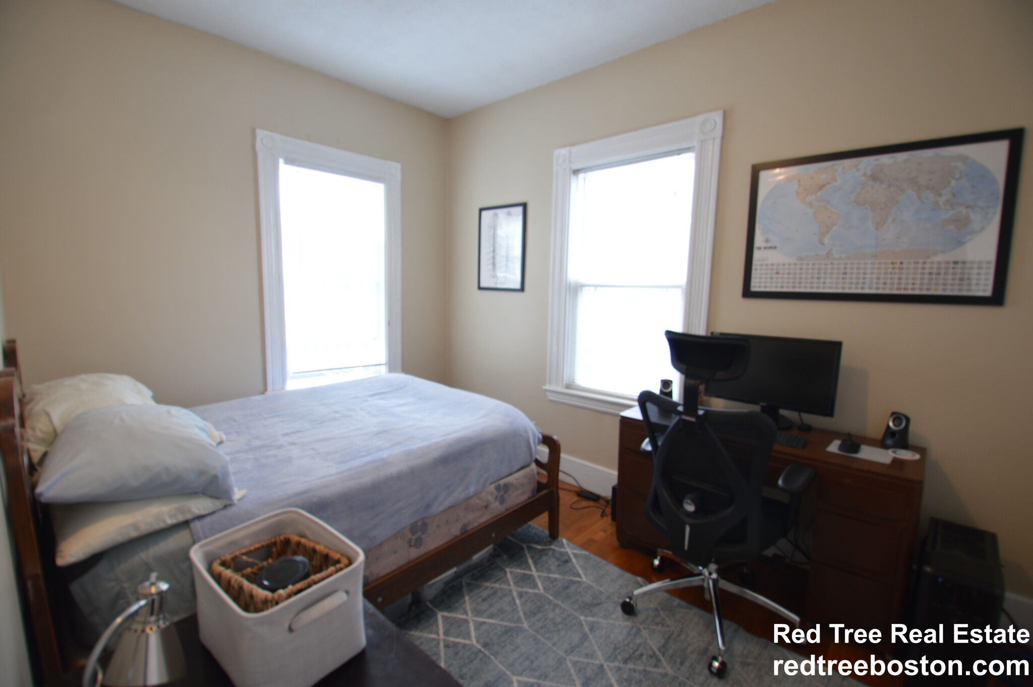 5 Fuller St, South Side