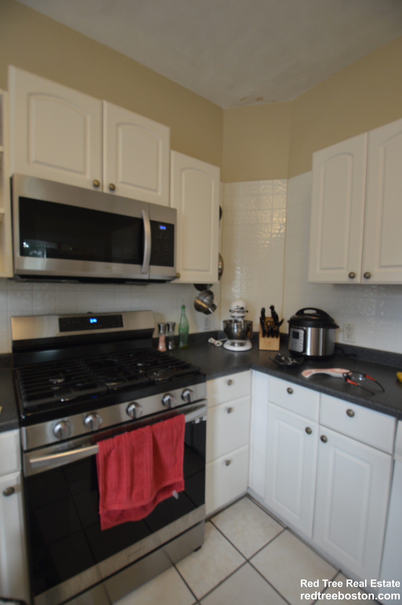 5 Fuller St, South Side