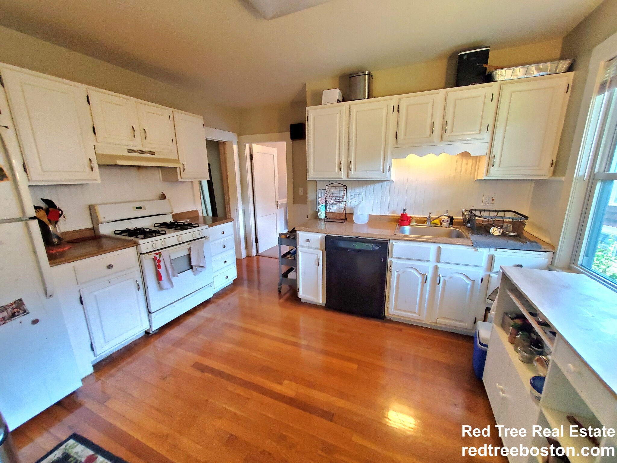 530 Weld St, West Roxbury