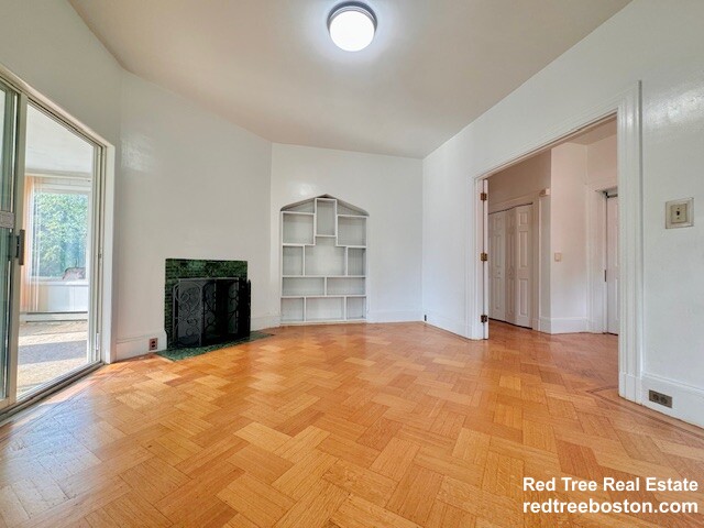 34 Auburn St, Coolidge Corner