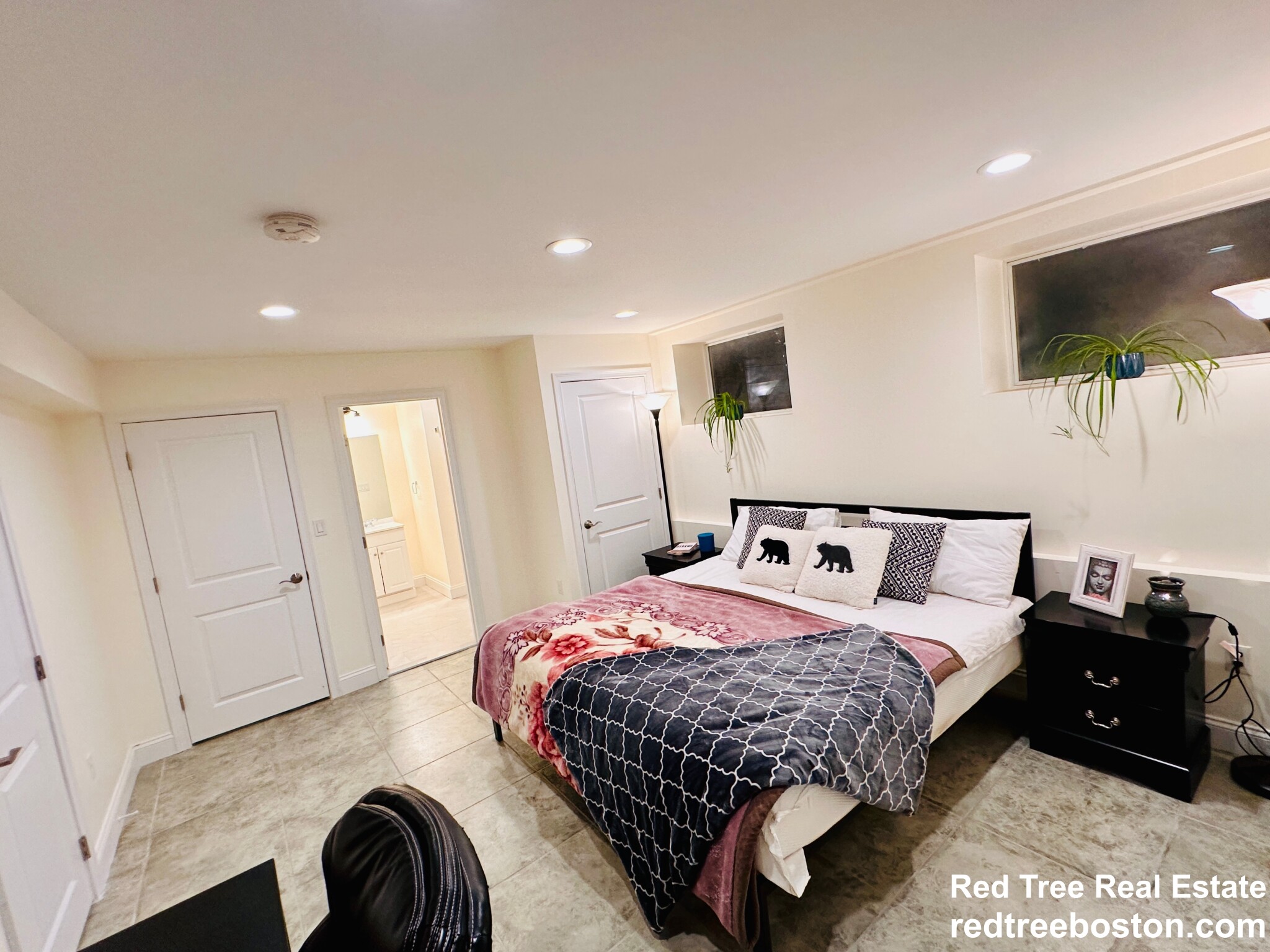 18 Senator Bolling Circle, Dorchester