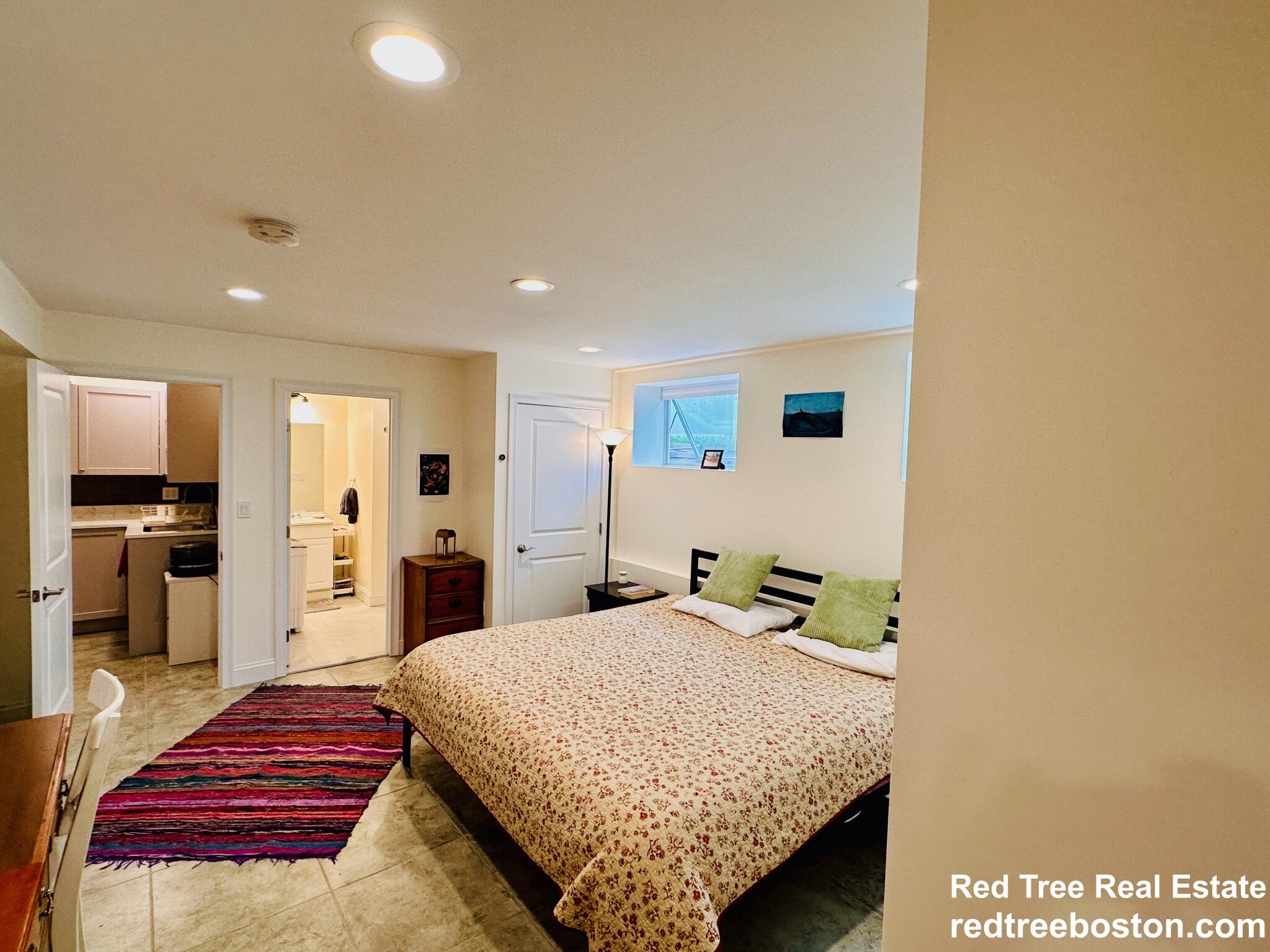 18 Senator Bolling Circle, Dorchester