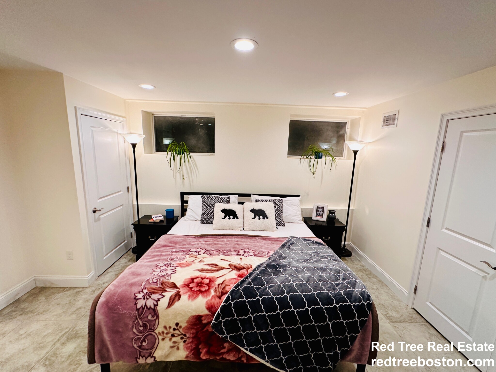 18 Senator Bolling Circle, Dorchester