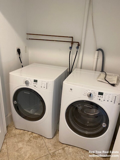 16 Plainfield, Jamaica Plain