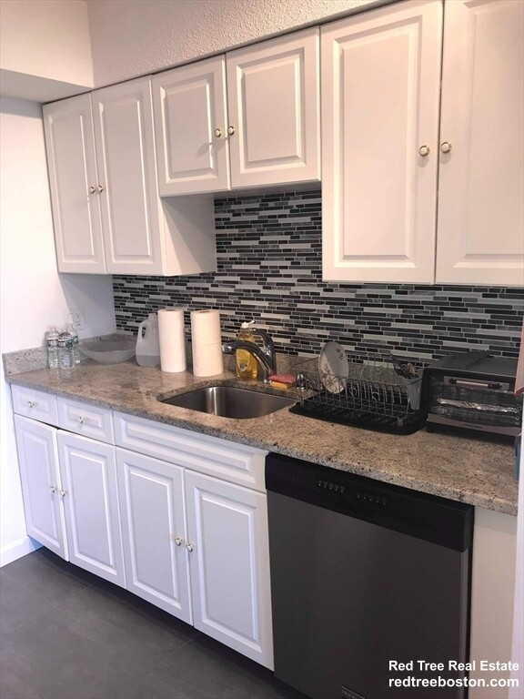 1731 Beacon St, Brookline