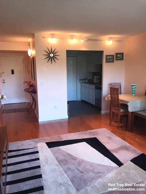 1731 Beacon St, Brookline