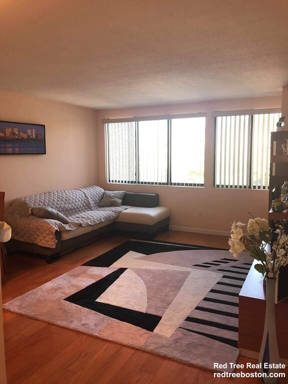 1731 Beacon St, Brookline